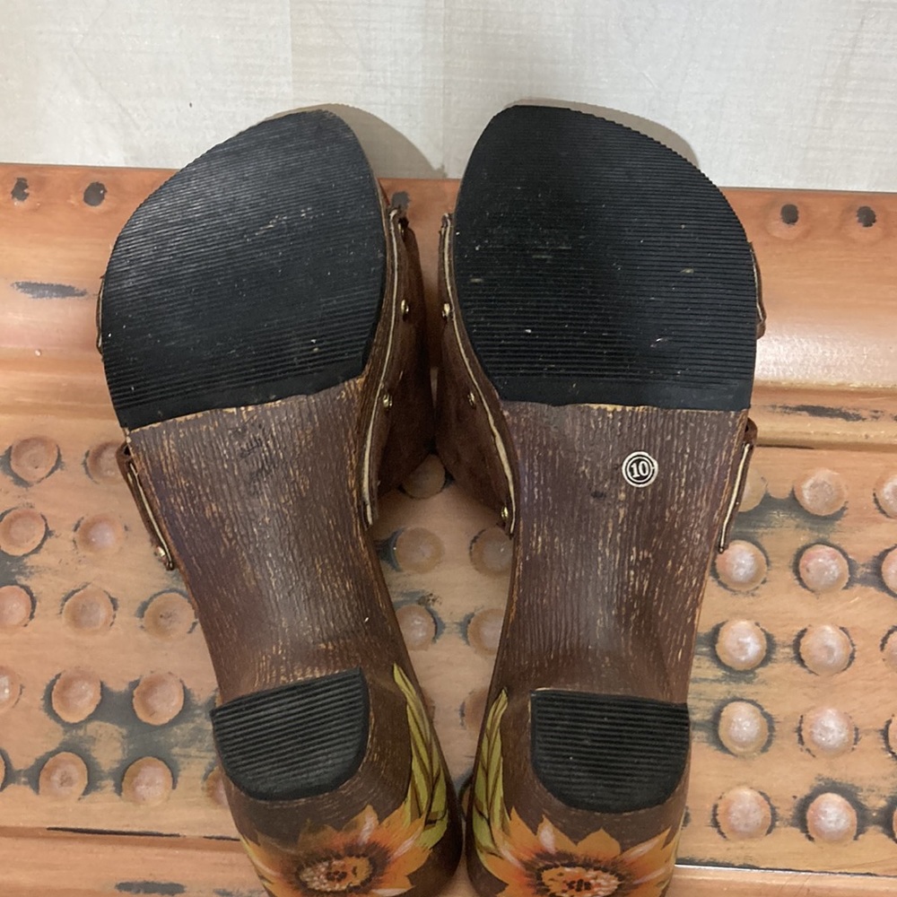 Cottage Core Sunflower Sandals Heels 9 - Picture 15 of 15